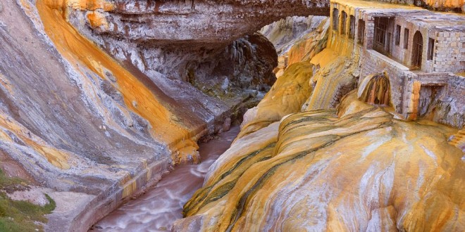 The Puente del Inca – Argentina